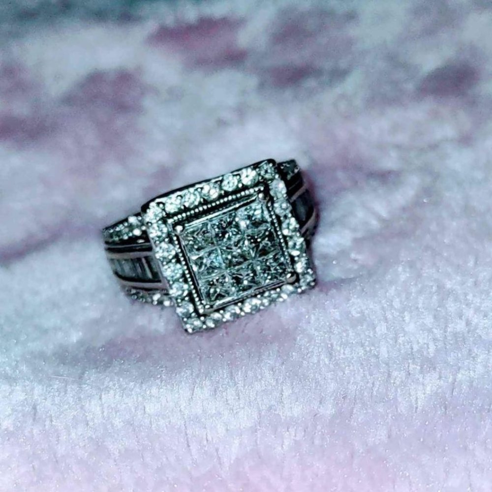 ENGAGEMENT RING